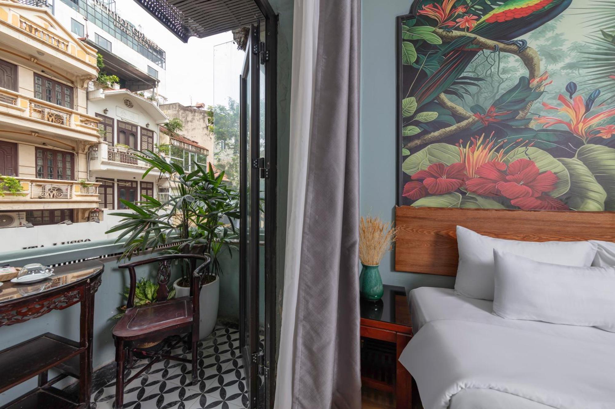 Madelise Amica Hotel And Travel Hanoi Exterior photo